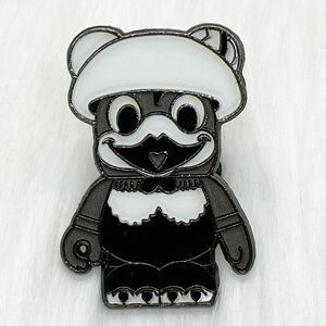🔮 5/$25‎ Disney Vinylmation Classic Disney Clara Cluck Pin
